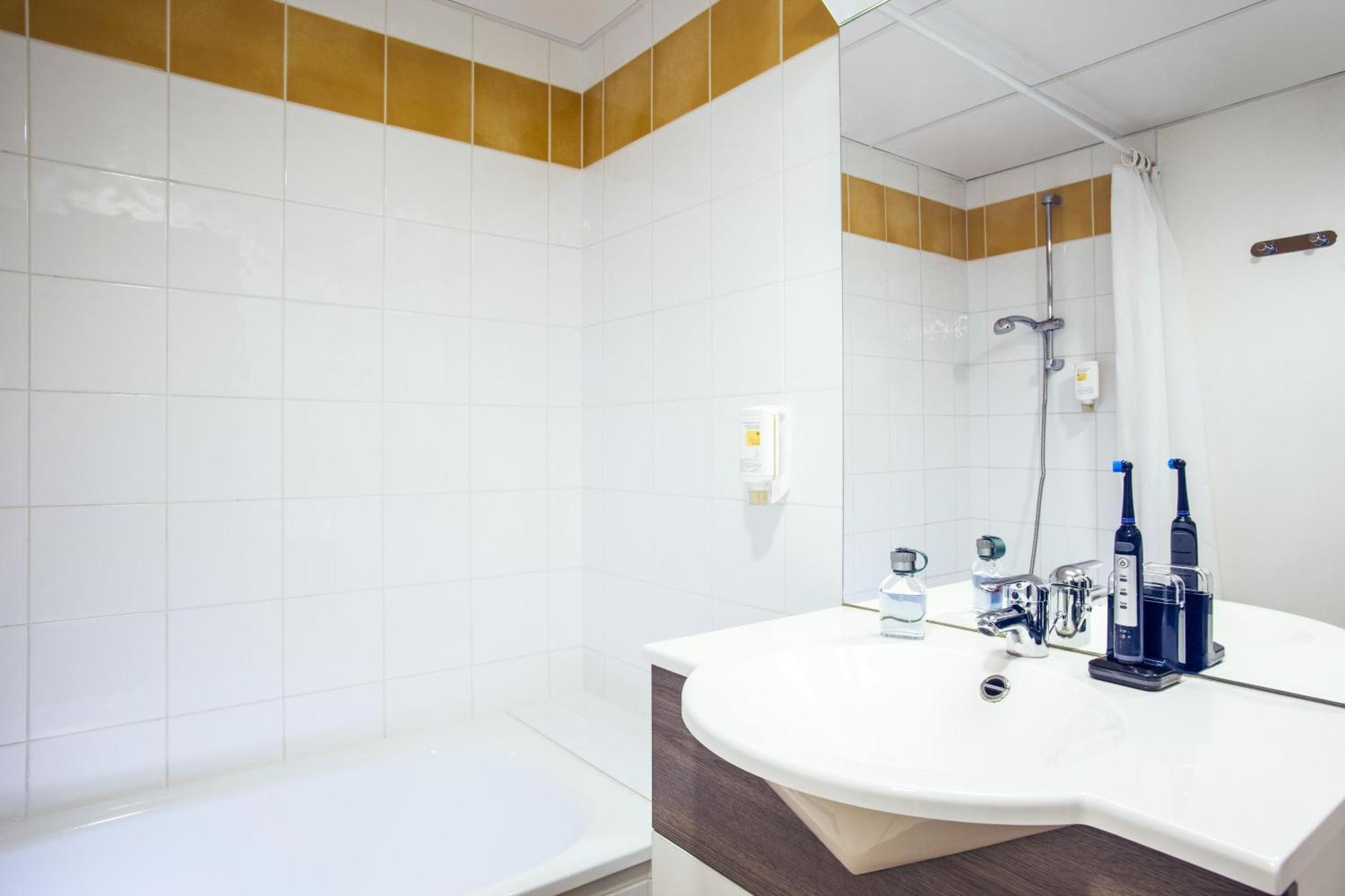 Appart'Hotel Vacanceole Paris Quai De Marne - Ex Adagio Ножан-сюр-Марн Экстерьер фото